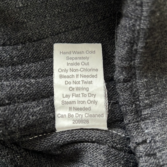 CAbi Vogue 503 ribbed knitted skirt charcoal gray - Picture 9 of 9